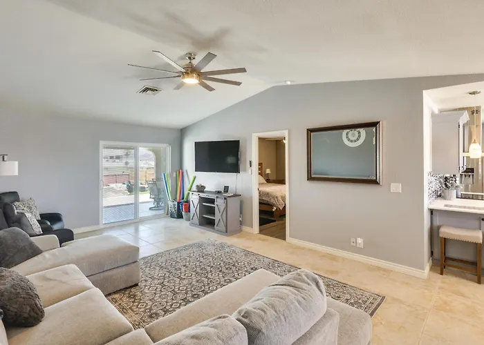 2 Mi To Havasu: W/ Patio & Pool *